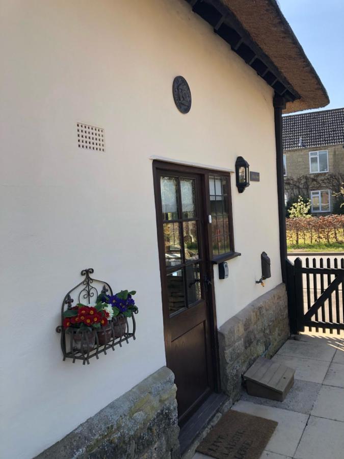 Cotswold Thatched Cottage Mickleton  Extérieur photo