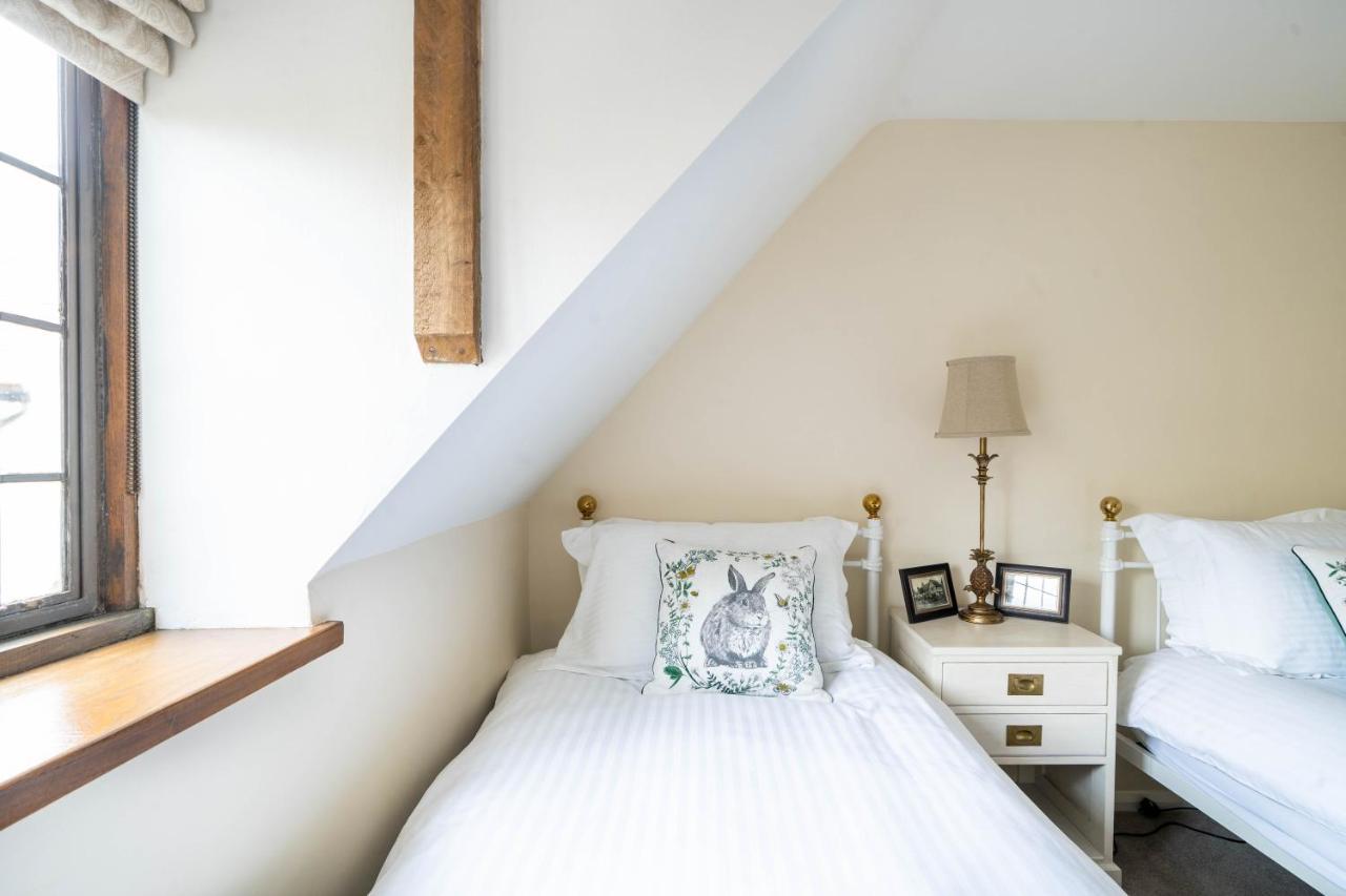 Cotswold Thatched Cottage Mickleton  Extérieur photo